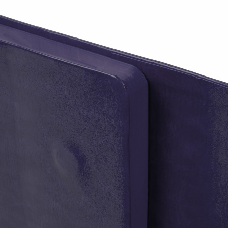 Ежедневник с магнитным клапаном недатированный, под кожу, А5, фиолетовый, BRAUBERG "Magnetic X", 113282 - Ежедневники с покрытием "под кожу и ткань"