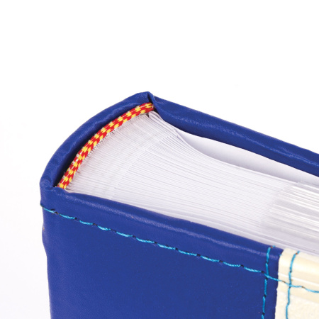 Фотоальбом BRAUBERG на 200 фото 10х15 см, под кожу, бумажные страницы, бокс, синий с белым, 391113 - Фотоальбомы