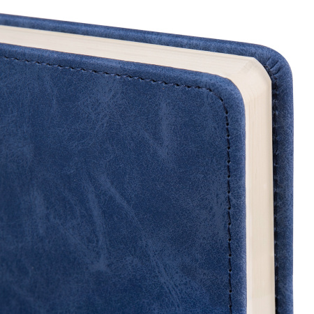 Ежедневник недатированный БОЛЬШОЙ ФОРМАТ 210х297 мм А4, BRAUBERG "Status", 160 л., темно-синий, 113359 - Ежедневники с покрытием "под кожу и ткань"