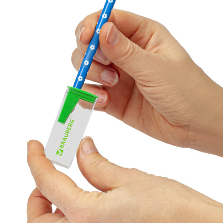 Точилка BRAUBERG "Assistant", с контейнером, пластиковая, корпус ассорти, 228451 - Точилки ручные