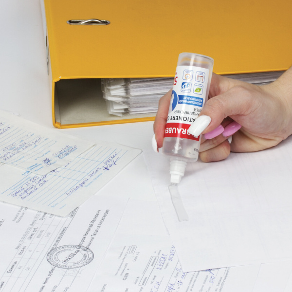 Клей канцелярский жидкий BRAUBERG, 50 мл, с аппликатором, 221020 - Клей канцелярский