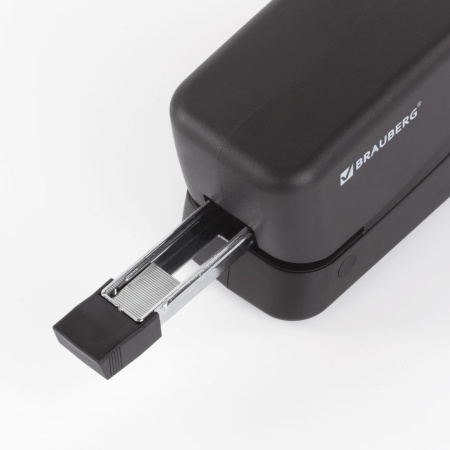 Степлер ЭЛЕКТРИЧЕСКИЙ №24/6, 26/6 BRAUBERG, до 20 листов, питание от сети/4 батареек АА, черный, 227566 - Степлеры электрические