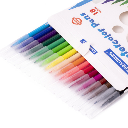 Фломастеры BRAUBERG "PREMIUM", 18 цветов, УЛЬТРАСМЫВАЕМЫЕ, классические, вентилируемый колпачок, картонная коробка с европодвесом, 151939 - Фломастеры классические