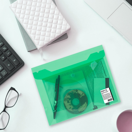 Папка-конверт с кнопкой МАЛОГО ФОРМАТА (240х190 мм), А5, прозрачная, зеленая, 0,15 мм, STAFF, 270464 - Папки-конверты с кнопкой