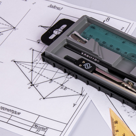 Набор чертежный GLOBUS с циркулем 125 мм, 9 предметов, пластиковый пенал с европодвесом, НЧ9-30-60 - Наборы чертежные