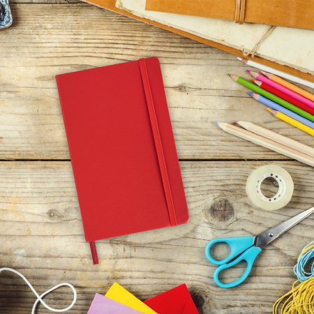 Скетчбук, слоновая кость 140 г/м2 130х210 мм, 80 л., КОЖЗАМ, резинка, BRAUBERG ART CLASSIC, красный, 113193 - Альбомы, скетчбуки и бумага для графики и эскизов