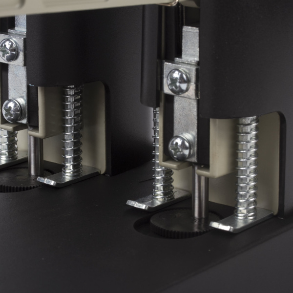 Дырокол металлический МОЩНЫЙ KW-trio, до 150 листов, черный, 952 - Дыроколы мощные