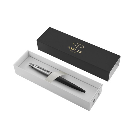 Ручка шариковая PARKER "Jotter Core Bond Street Black CT", корпус черный, детали хром, синяя, 1953184 - Ручки шариковые подарочные