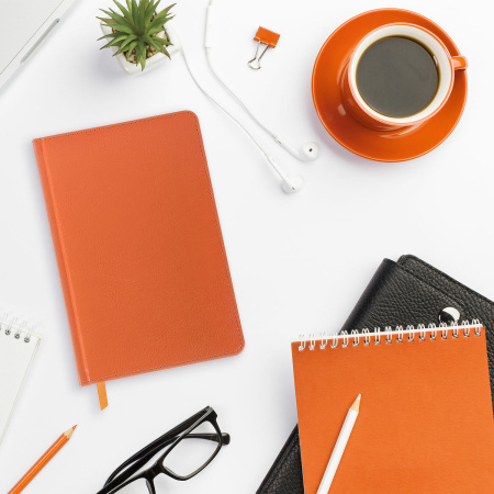 Ежедневник недатированный А5 138х213 мм BRAUBERG "Rainbow" под кожу, 136 л., оранжевый, 111668 - Ежедневники с покрытием "под кожу и ткань"