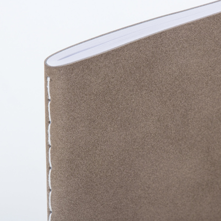 Тетрадь 48 л. в клетку обложка кожзам под замшу, сшивка, A5 (147х210мм), СЕРЫЙ, BRAUBERG CAPRISE, 403859 - Тетради 40-48 листов