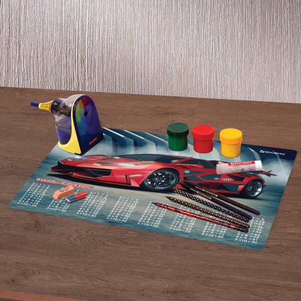 Настольное покрытие BRAUBERG, А3+, пластик, 46x33 см, "Sport Car", 270401 - Коврики настольные детские