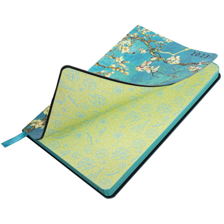 Ежедневник датированный 2023 А5 138x213 мм BRAUBERG "Vista", под кожу, гибкий, "Цветущий миндаль", 114124 - Ежедневники с покрытием "под кожу и ткань"