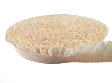 Декоративная резинка с рюшами телесного цвета, ширина 15 мм (90 см)