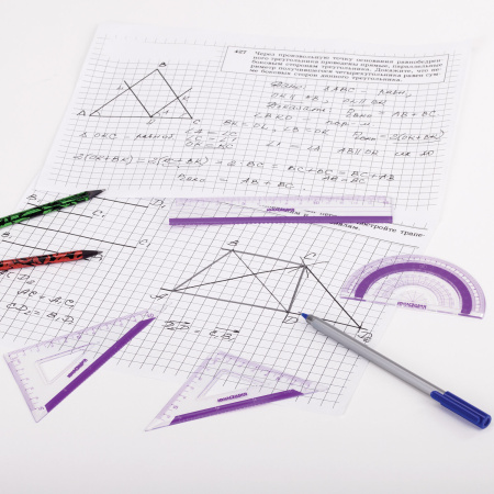 Набор чертежный малый ЮНЛАНДИЯ "ГЕОМЕТРИЯ" (линейка 15 см, 2 треугольника, транспортир), фиолетовая шкала, 210739 - Наборы чертежные