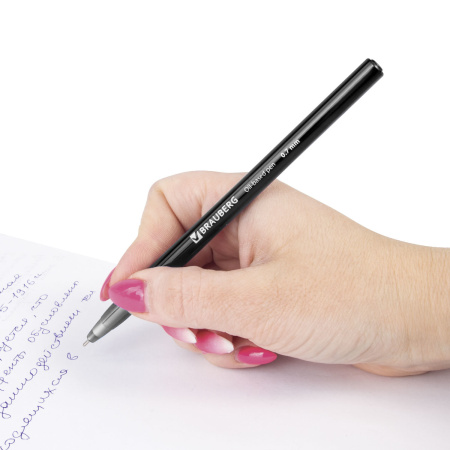 Ручка шариковая масляная BRAUBERG "Oil Base", ЧЕРНАЯ, корпус черный, узел 0,7 мм, линия письма 0,35 мм, 141635 - Ручки шариковые неавтоматические