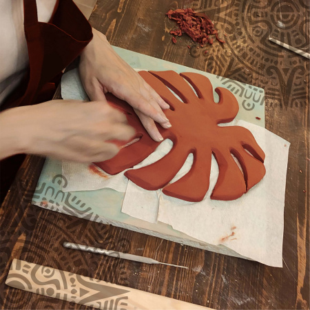 Глина для лепки красная ОСТРОВ СОКРОВИЩ, 1 кг, готовая, размачиваемая, 664681 - Пластичная масса для моделирования