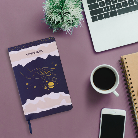 Ежедневник недатированный А5 (138х213 мм), BRAUBERG VISTA, под кожу, гибкий, фольга, 136 л., "Women's World", 112037 - Ежедневники с покрытием "под кожу и ткань"