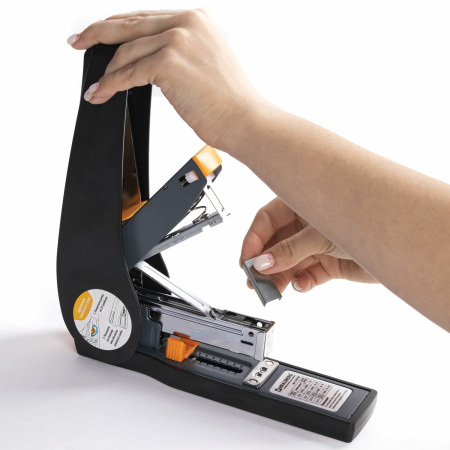 Степлер ЭНЕРГОСБЕРЕГАЮЩИЙ МОЩНЫЙ №24/6-23/13 BRAUBERG "Easy Press", до 100 листов, БЕЗ УСИЛИЙ, 224350 - Степлеры мощные