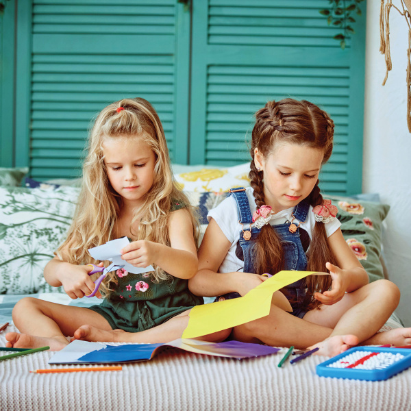 Цветная бумага МАЛОГО ФОРМАТА, А5, БАРХАТНАЯ, 16 листов 8 цветов, 110 г/м2, ЮНЛАНДИЯ, "НА ПОЛЯНКЕ", 128968 - Цветная бумага