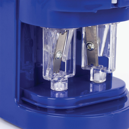 Точилка электрическая BRAUBERG "STANDARD", 2 отверстия для карандашей (включая утолщенные), питание от 4 батареек АА, 228423 - Точилки электрические