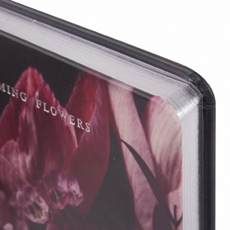 Ежедневник недатированный B6 (127х186 мм), BRAUBERG VISTA, под кожу, твердый, срез фольга, 136 л., "Flowers", 112109 - Ежедневники с покрытием "под кожу и ткань"