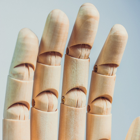 Манекен художественный BRAUBERG ART CLASSIC "РУКА", высота 30 см., мужская правая, дерево, 191297 - Манекены