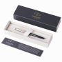 Ручка шариковая PARKER "Jotter Plastic CT", корпус черный, детали из нержавеющей стали, синяя, R0033010 - Ручки шариковые подарочные