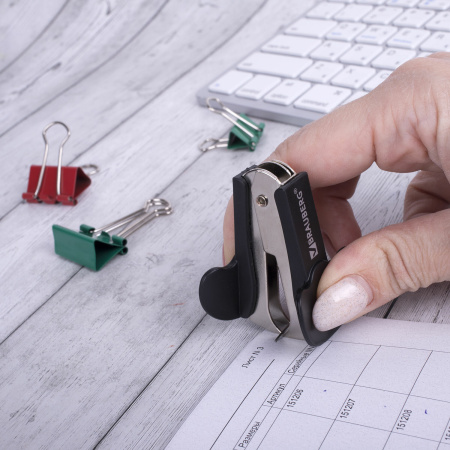 Антистеплер для скоб № 10 и № 24/6, BRAUBERG "Classic", с фиксатором, черный, 222547 - Антистеплеры