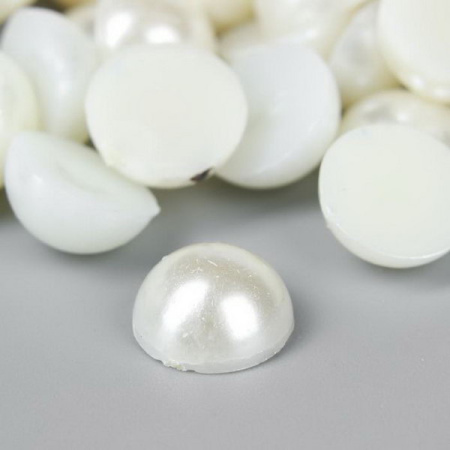 Набор полужемчужин диаметром 1,4 см., в упаковке 20 гр.