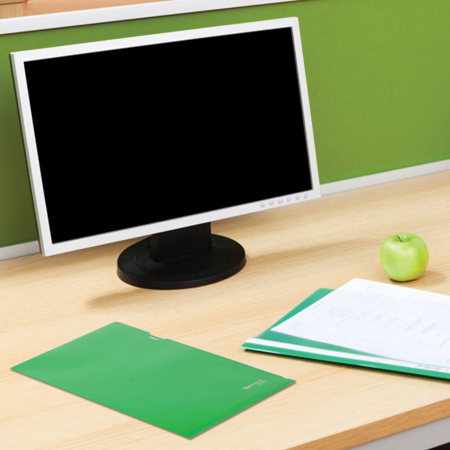 Папка-уголок жесткая, непрозрачная BRAUBERG, зеленая, 0,15 мм, 224881 - Папки-уголки пластиковые