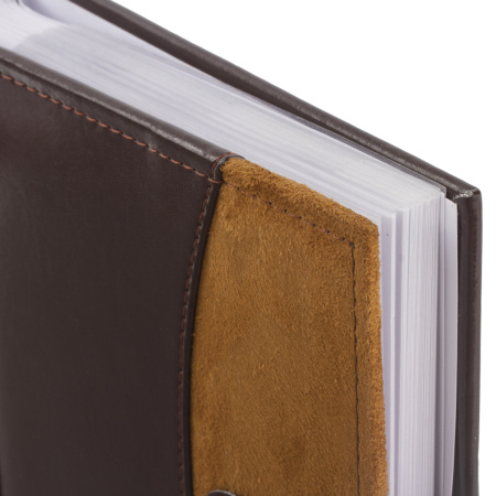 Фотоальбом BRAUBERG на 200 фото 10х15 см, под гладкую кожу, бумажные страницы, застежка, темно-коричневый, 390479 - Фотоальбомы