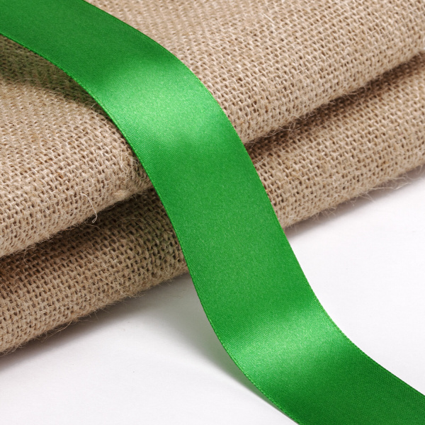 Лента атласная ширина 38 мм, длина 23 м, зеленая, BRAUBERG, 591511 - Ленты для декора, рукоделия и упаковки подарков