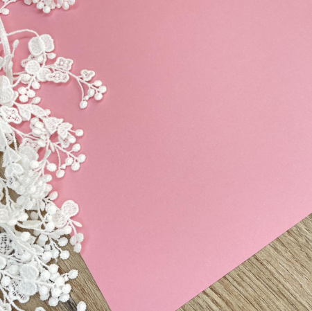 Дизайнерская бумага с содержанием вторичных волокон, цвет розовый, плотность 260 гр., размер 35*50 см