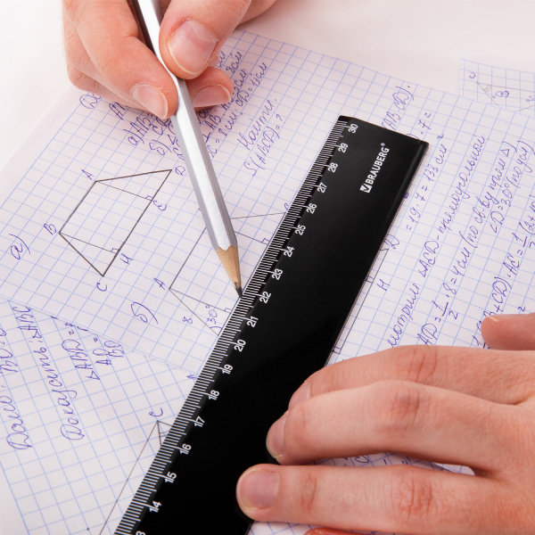 Линейка пластиковая 30 см BRAUBERG, непрозрачная, черная, 210776 - Линейки