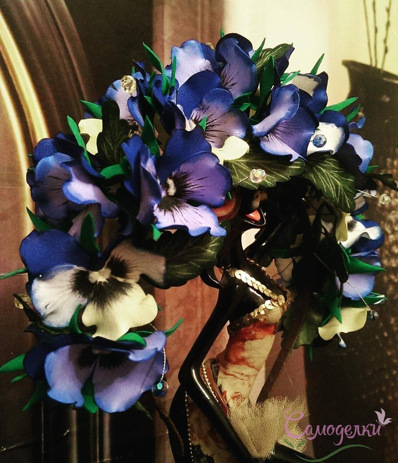 Ободок-венок "Анютино счастье"