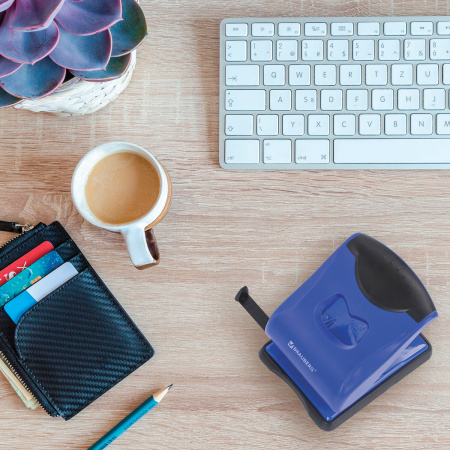 Дырокол BRAUBERG "JET PRO", до 40 листов, сине-черный, 228602 - Дыроколы настольные