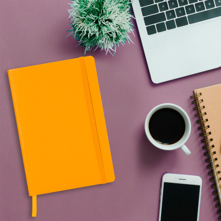 Блокнот А5 (148x218 мм), BRAUBERG "Metropolis Ultra", под кожу, 80 л., резинка, клетка, персиковый, 111022 - Бизнес-блокноты и бизнес-тетради