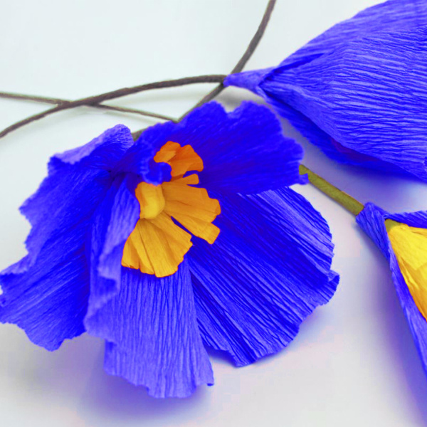 Бумага гофрированная/креповая, 32 г/м2, 50х250 см, синяя, в рулоне, BRAUBERG, 126535 - Цветная бумага