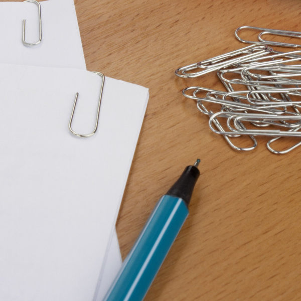 Скрепки BRAUBERG, 33 мм, никелированные, 100 шт., в картонной коробке, 270443 - Скрепки канцелярские