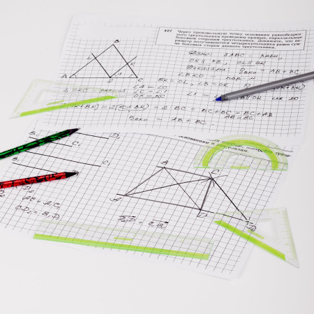 Набор чертежный ЮНЛАНДИЯ "ГЕОМЕТРИЯ" (линейка 18 см, 2 треугольника, транспортир), зеленая шкала, 210740 - Наборы чертежные