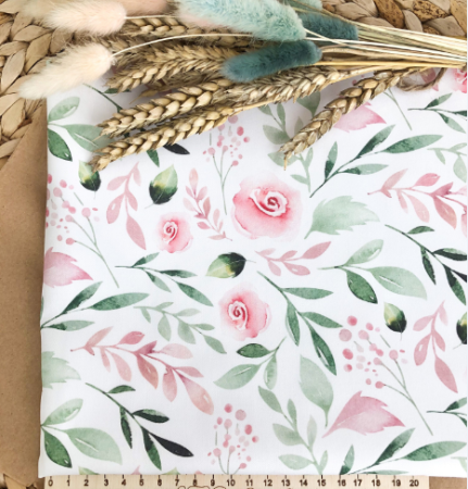 Ткань для рукоделия "Цветы и листочки" 30*80 см. 100% хлопок, плотность 140 г/м2