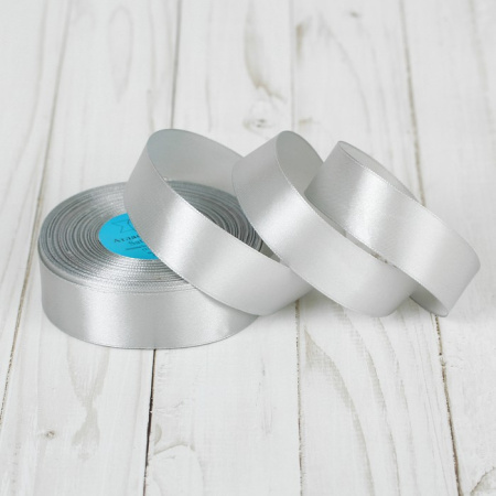 Лента атласная, ширина 25 мм, цвет светло-серый