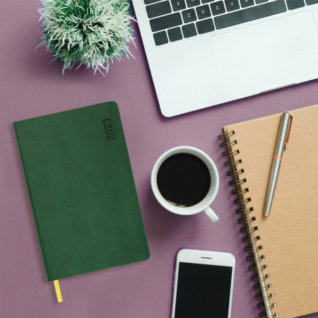 Ежедневник датированный 2023 А5 138x213 мм BRAUBERG "Metropolis Mix", под кожу, темно-зеленый, 114117 - Ежедневники с покрытием "под кожу и ткань"