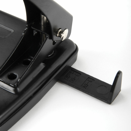 Дырокол металлический BRAUBERG "Classic", до 25 листов, черный, 229697 - Дыроколы настольные