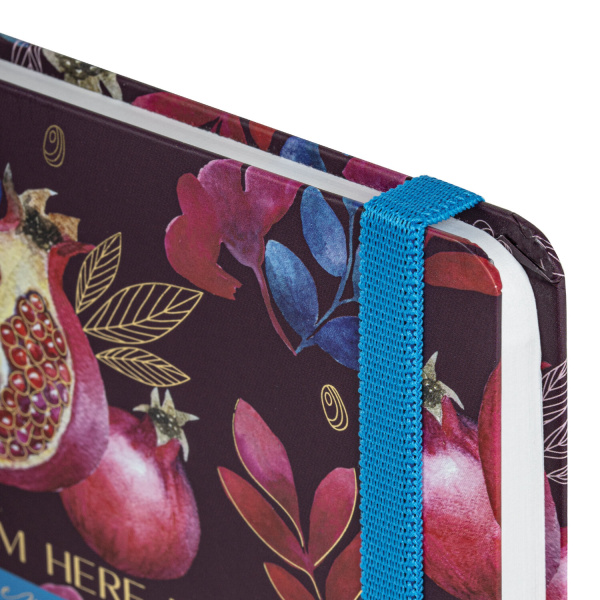 Ежедневник недатированный с резинкой А5 (145х203 мм), BRAUBERG, твердый, фольга, 128 л., "Pomegranate", 114562 - Ежедневники с твердой обложкой