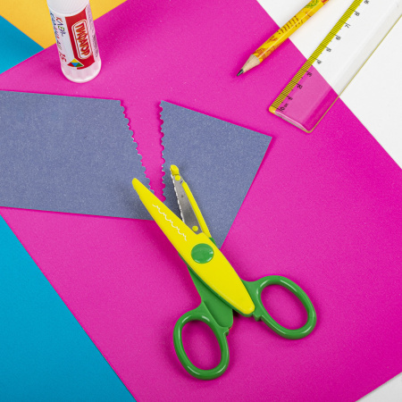 Ножницы ПИФАГОР, 135 мм, фигурное лезвие, ассорти, в дисплее, 230938 - Ножницы детские