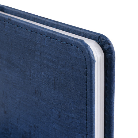 Еженедельник датированный 2024 МАЛЫЙ ФОРМАТ А6 95х155 мм, BRAUBERG "Wood", под кожу, синий, 115050 - Еженедельники