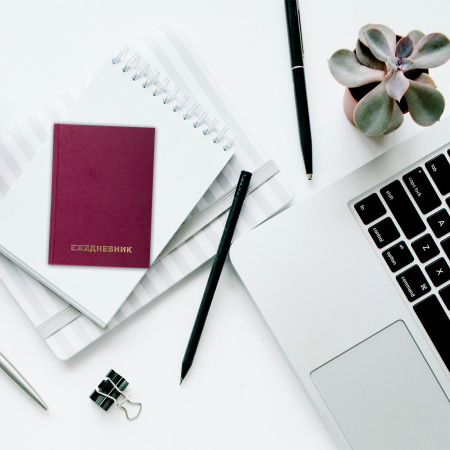 Ежедневник недатированный МАЛЫЙ ФОРМАТ А6 (100х150 мм) STAFF, обложка бумвинил, 160 л., бордовый, 113518 - Ежедневники с твердой обложкой