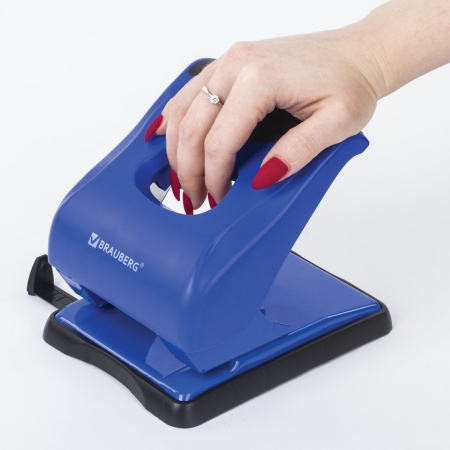 Дырокол BRAUBERG "JET PRO", до 40 листов, сине-черный, 228602 - Дыроколы настольные