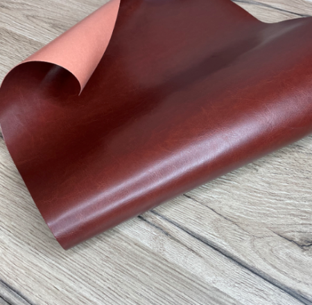 Переплетный кожзам (Италия) глянцевый, цвет коричневый, отрез 35*50 см (уцененный товар)